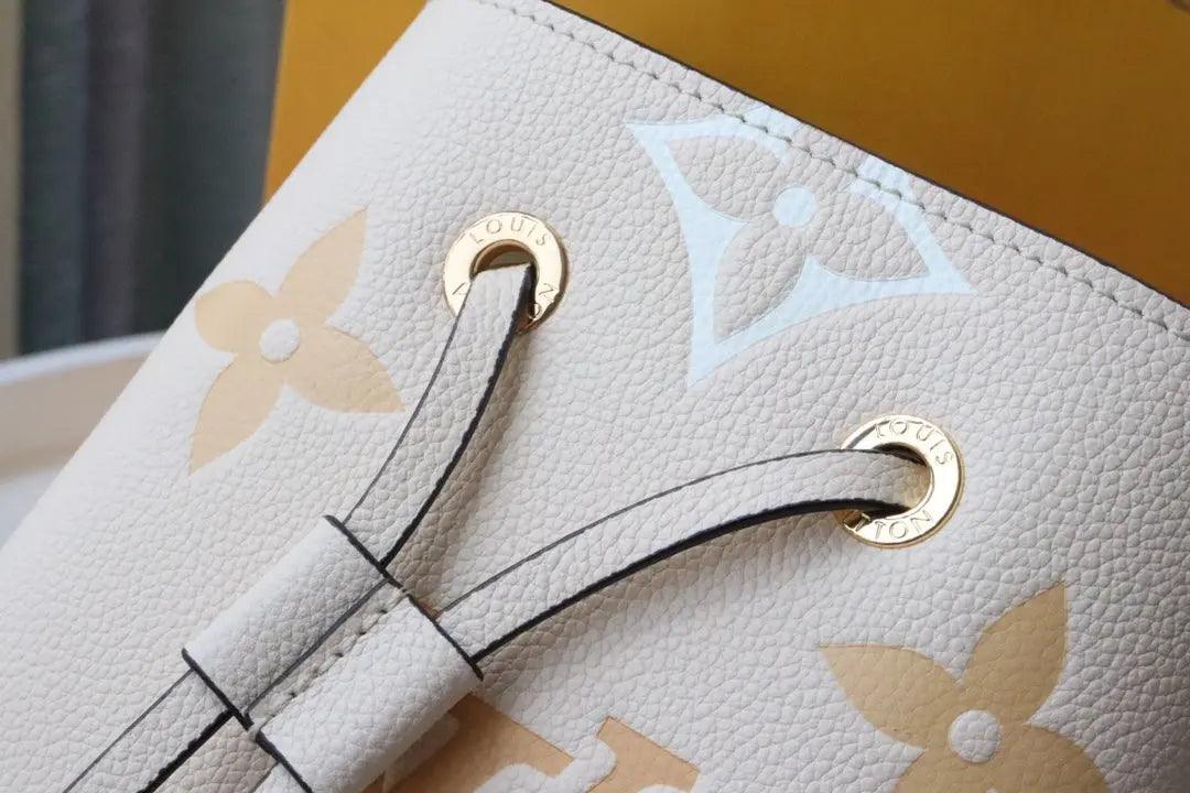 SO - New Fashion Women's Bags LUV NéoNoé Monogram Giant A036 sneakerhypes