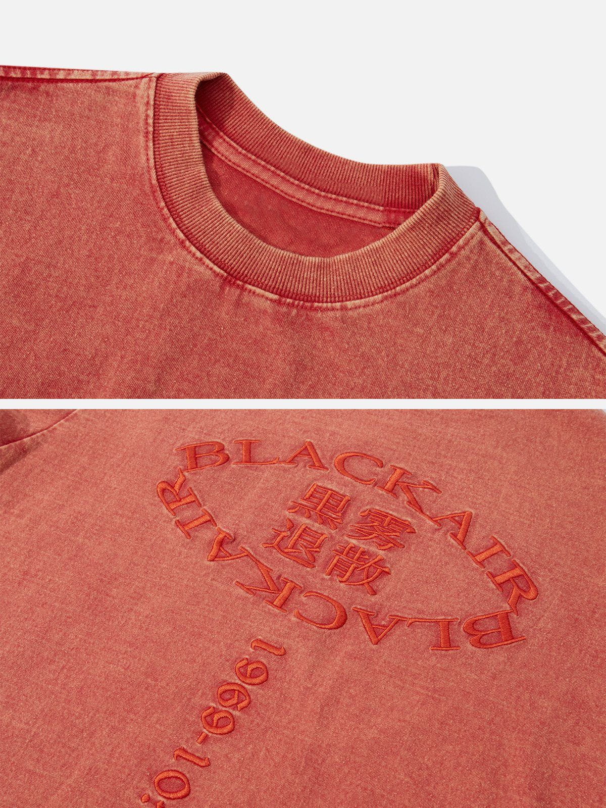 Sneakerland™ - Vintage Embroidery Tee