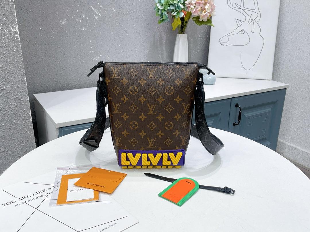 SO - New Fashion Women's Bags LV Monogram Cruiser Monogram Eclipse A099 sneakerhypes